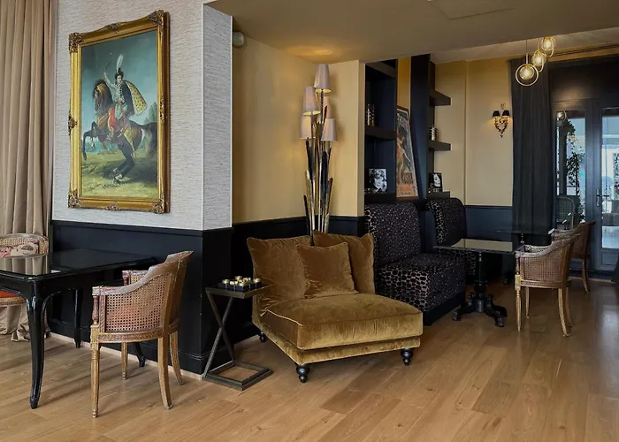 New Hotel Republique Parijs